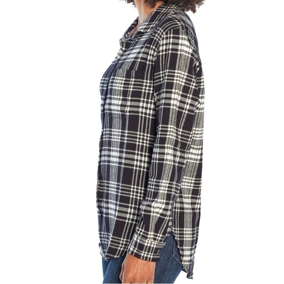 Gap Ladies Boyfriend Black Plaid Relaxed Fit Flannel Shirt size large - Picture 3 of 6